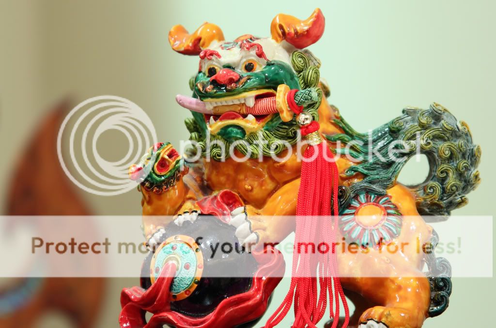 IMAGE: http://i516.photobucket.com/albums/u321/211e500/dragon.jpg